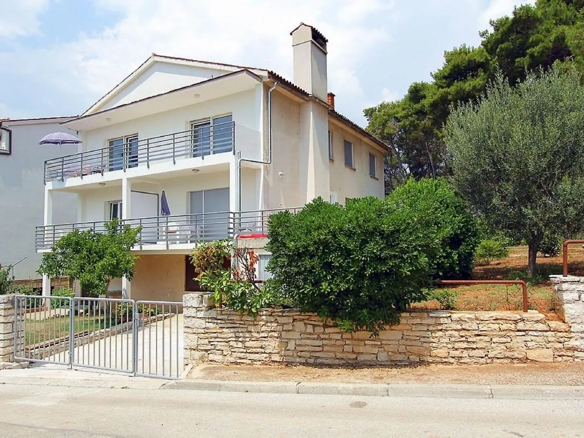 Modern Apartment In Pula With Garden Croatia